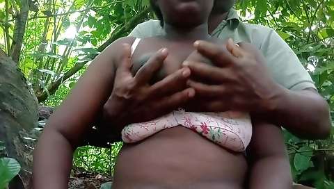 Indian hot girl is fucked outside while her body gets battered
