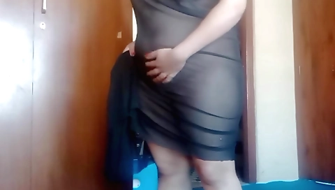 Solo amateur video of a pink lingerie babe with a big booty