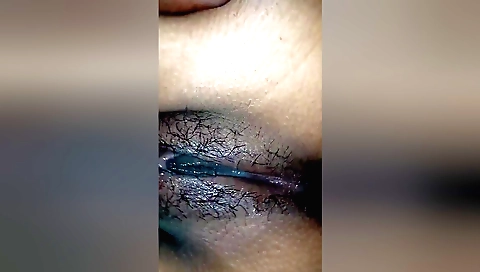 Indian girl with hairy pussy makes out with boyfriend