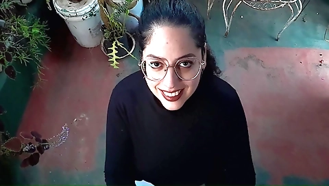 Indian girl fucked and fucked during a rainy afternoon