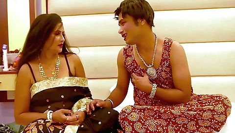 Indian brunette in a sexy dress has sex with her lover