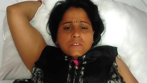 Indian brunette gets hairy in a hot hd amateur pov scene