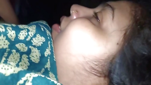 Indian solo video with a great body and a great smile