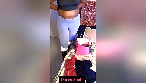 Smita smita shows off her pussy on solo porn video
