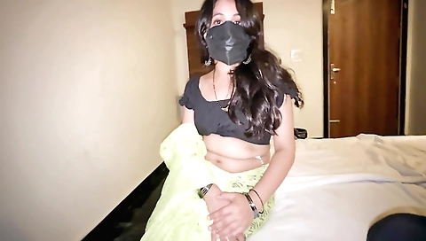 Horny brunette hussie in a sexy amateur porn video