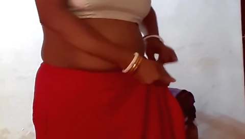 Indian girl is playing with herself on camera in solo video