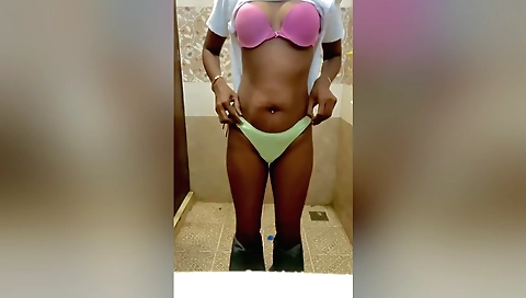 Indian beauties amateur solo video with naked body