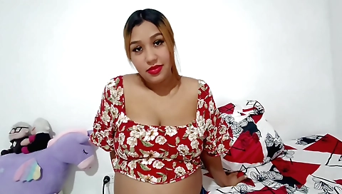Indian woman fucked in the kitchen in homemade sex video