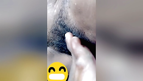 Indian babe gets on with some hard dildo  in homemade  scene
