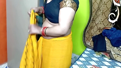 Amazing red sari 18+ video of beautiful indian bhabhi 18+ sex video