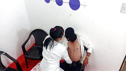 Indian girl in a bikini shows off her tits and snatch