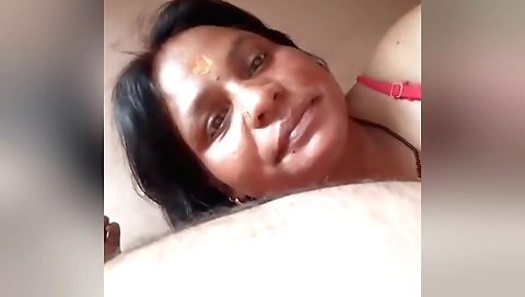 Indian bhabhi shows off in a solo video on webcams