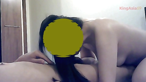 Amateur 18+ amateur brunette masturbating in web cam