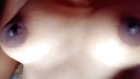 Amateur video of a mature woman with a great smile