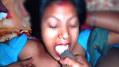 Hot bhabhi cumming in mouth after a hard fuck in the car
