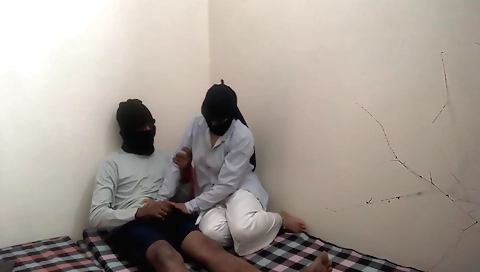 Indian girl with a sexy face gets fucked by the driver