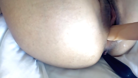 Amateur whore shows her hairy pussy and ass on webcam
