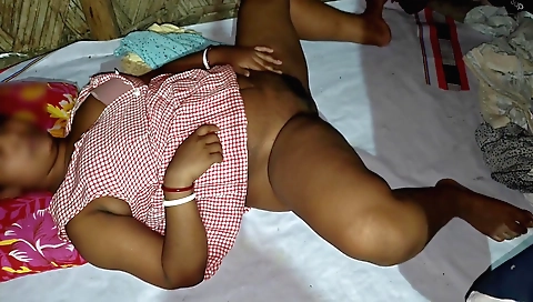 Indian girl gets fucked by a male with a Muslim body