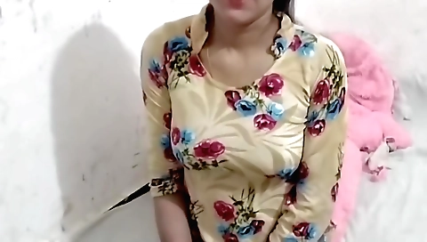 Indian teen in a long black dress with a nice face