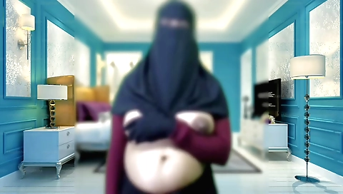 Indian housewife shows her sexy body in the bedroom