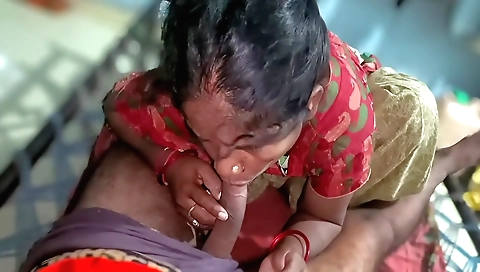 Indian girl showing off her pussy and her body in a hot pov