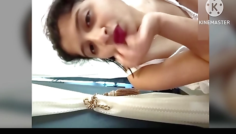Indian beauties big booty and pussy in a hot solo video