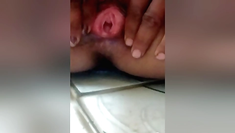 Gorgeous amateur girl with a sexy pussy and hairy fingers