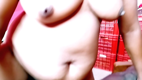 Indian stepmom and stepson doing hardcore sex in homemade vid