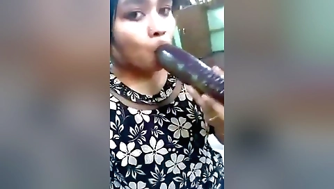 I masturbate in amateur video in indian porn video
