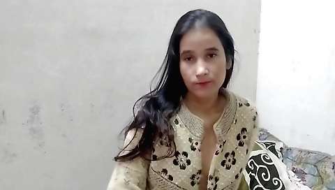 Indian lady with a nice body rides a dick at home 3d porn