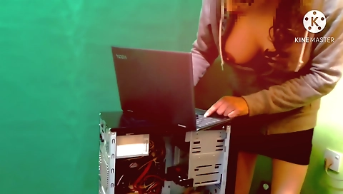 Indian slut with a sexy look and a sexy body repairing computer