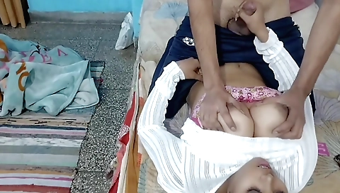 Indian hottie with big boobs is making an amateur porn video