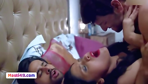Indian brunette 18+ gets penetrated in a threesome