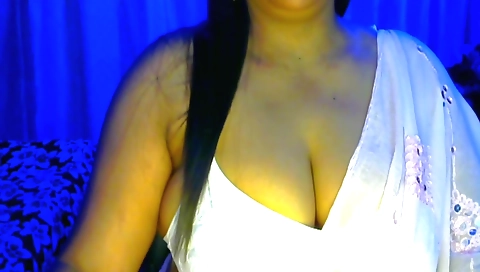 Sexy girl wearing sexy shorts and sexy top in cam video