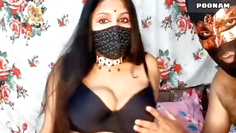 Indian brunette with a very sexy hair and natural skin
