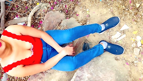 Indian college girl fucked in outdoor sex jungle porn