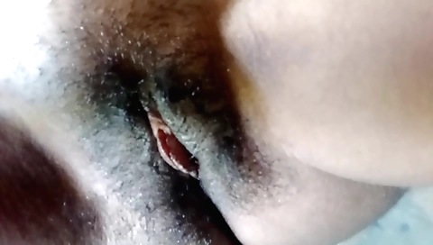 Indian girl with a hot body fucks in amateur solo porn