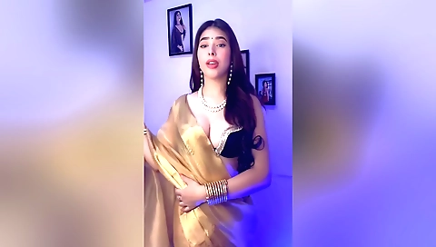 Solo girl with a sexy body is banging her husband's wife