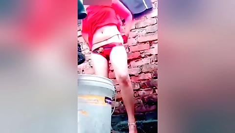 Amateur girl in hot bath and fucked in the bath room