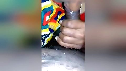 Handjob amateur sex video with sexy brunette girl 1