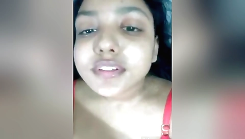 Indian teen slut with a sexy body is doing solo sex