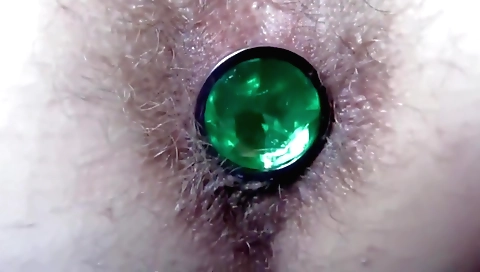 Amateur solo female with a large butthole fucks her ass